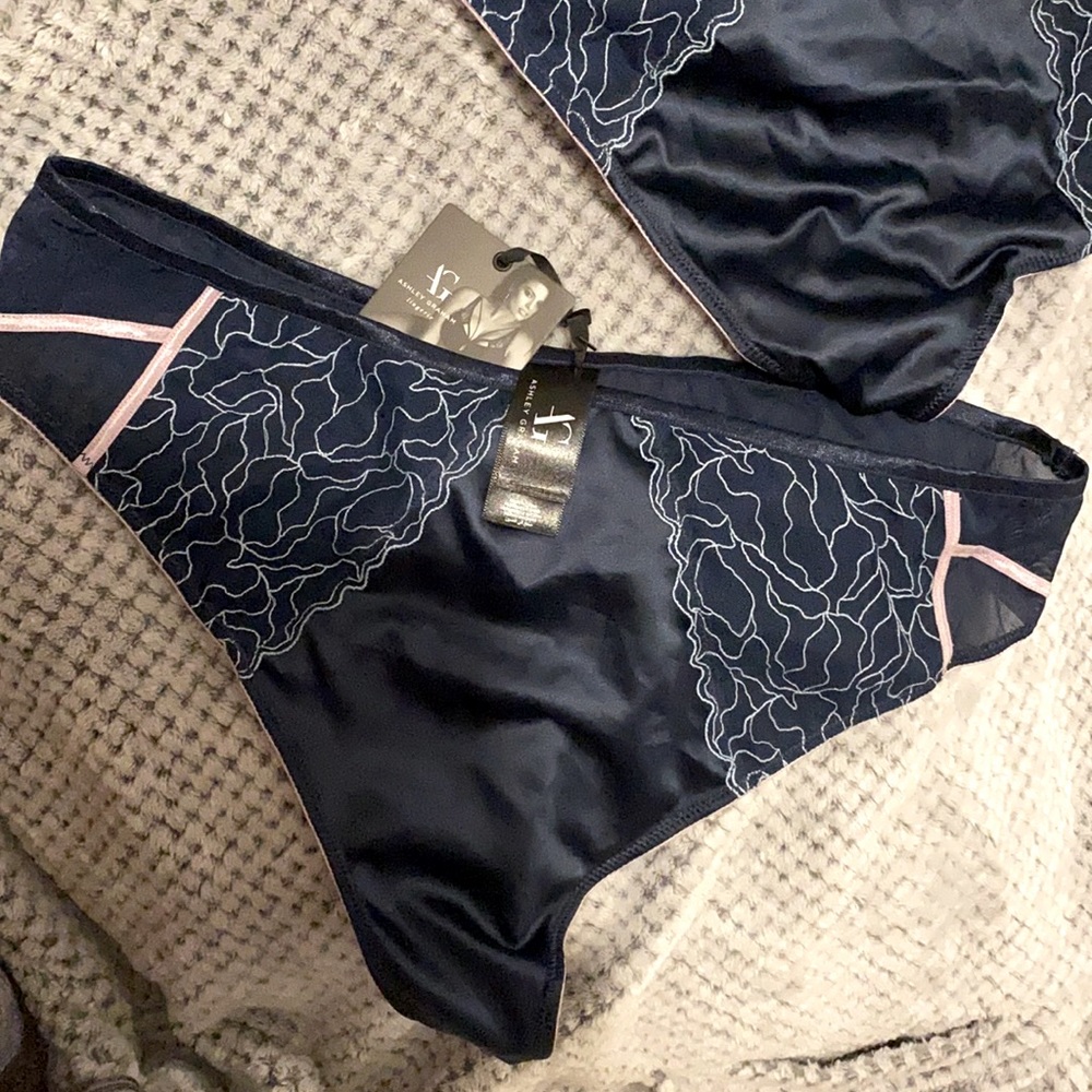 Plus size thong